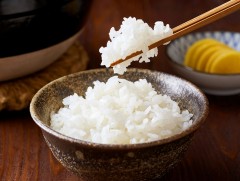 Японд цагаан будааны үнэ жилийн өмнөхөөс 101 хувиар өсжээ