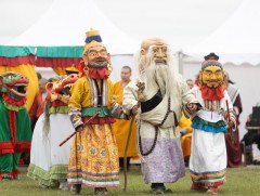 Энэ жилээс нийслэлийн өдөр, даншиг наадмыг хамт зохион байгуулна