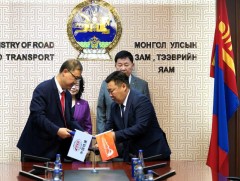 Гашуунсухайт-Ганцмод боомтын төмөр замын барилгын ажил гүйцэтгэх гэрээнд гарын үсэг зурав