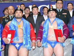 Бүх цэргийн наадамд аймгийн хурц арслан Э.Мөнхбаатар түрүүлжээ