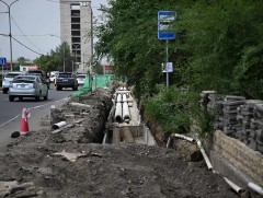 Нарны зам дагуу зөвшөөрөлгүй ажил гүйцэтгэж буй компани явган хүний зам эвдсэн зөрчлийг арилгууллаа