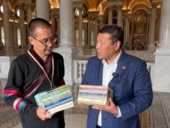 Ардын уран зохиолч С.Эрдэнийн бүтээлүүдийг АНУ-ын Конгрессын номын санд тавихаар боллоо 