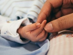 Зургаадугаар сарыг “Эх нярайн эрүүл мэндийн сар” болгон зарлажээ