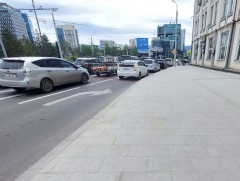 Сүхбаатарын талбайн хоёр талын явган хүний замыг шинэчлэх ажил үргэлжилж байна