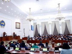 Гаалийн албан татвараас чөлөөлөх тухай хууль хүчингүй болсонд тооцох тухай хуулийн төслүүдийг батлав