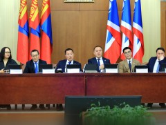 УИХ дахь Ардчилсан намын бүлэг ээлжит бусаар хуралдаж байна