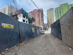 Барилгын түр хашааны стандартыг хангуулах хяналт шалгалтыг эхлүүллээ