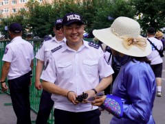 “Төв цэнгэлдэх хүрээлэн”-д 1055, “Хүй долоон худаг”-т 900 алба хаагч иргэдийн аюулгүй байдлыг ханг..