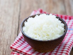 Японд цагаан будааны хомсдол нүүрлэж байгаа бол БНСУ-д цагаан будааны илүүдэл үүсжээ 