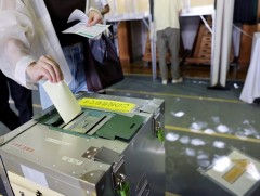 Японы парламентын дээд танхимын сонгуульд эрх баригч нам олонх болж чадсангүй