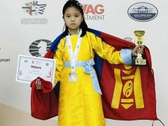 И.Цэлмүүн шатрын өсвөрийн дэлхийн цомоос медаль хүртсэн Монголын анхны тамирчин болов