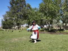 Тариаланч Х.Цэнд-Аюуш 44 жил биелж, өв соёлоо түгээж байна