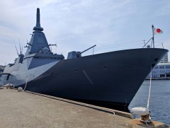 Япон улс Австрали улсад шинэ үеийн байлдааны хөлөг онгоц нийлүүлнэ