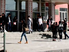 Жил бүр 28 мянга орчим залуус их, дээд сургууль төгсдөг