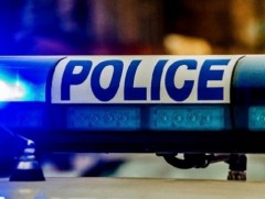 Үйлчилгээний газрын хаалгыг эвдэж архи согтууруулах ундааны зүйл хулгайлжээ