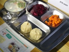 Хүүхдийн хоолны зардлыг нэмэх эсэхийг эцэслээгүй байна