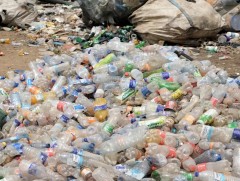 Хуванцар бохирдлыг бууруулах олон улсын гэрээ үйлдвэрлэлд хязгаар тогтоох асуудлаас болж гацжээ 