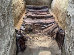 Ерөө сумаас 1800 жилийн өмнөх Сяньбигийн үеийн хөндөгдөөгүй, язгууртны бунхан олджээ