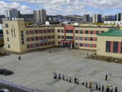 Багшийн хөгжлийн дэвтрийг тогтмол ашиглаж өөрийгөө хөгжүүлж амжилтаа ахиулж байна 