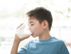 Нийслэлд 25 мянга гаруй хүүхэд “Сүүн дархлаа” хөтөлбөрт хамрагдаж байна