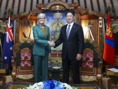 Монгол Улсын Ерөнхийлөгч У.Хүрэлсүх, Австралийн Холбооны Улсын Амбан захирагч Саманта Мостин нар а..