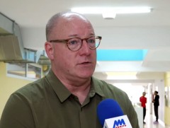 АНУ-ын Айовагийн их сургуулийн профессор сурагчдад хиймэл оюун ухааны сургалтыг үнэ төлбөргүй орж ..