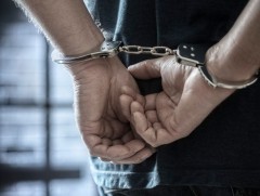 Английн нутаг дэвсгэрт гэмт хэрэг үйлдсэн гадаадын иргэнд ял оноосны дараа албадан гаргахаар боллоо