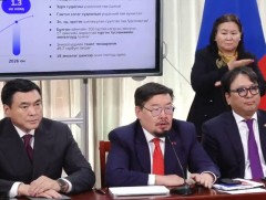 Ерөнхий сайд Г.Занданшатар Монгол Улсын 2026 оны нэгдсэн төсвийн төслийг танилцуулж байна