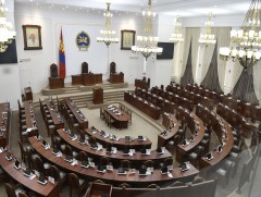 Тамхины хяналтын тухай хуулийн төслийг хэлэлцэх товтой байсан ч УИХ хуралдсангүй