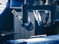 Манай улс гэмтэл согогийн чиглэлээр робот мэс заслуудыг нэвтрүүлэх шаардлага тулгарч байна