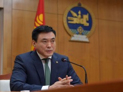 ЗГ: Шадар сайд С.Амарсайханыг албан тушаалаас нь огцрууллаа