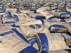 12000 тонн хагас коксон түлшийг борлуулах цэгүүдэд хүргэж байна