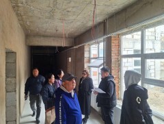 Ажлын хэсэг 150 хүүхдийн хүчин чадалтай цэцэрлэгийн барилгын явцтай танилцлаа