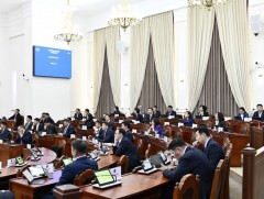 Хөдөө аж ахуйн тухай хуулийн төсөл болон хамт өргөн мэдүүлсэн хуулийн төслүүдийг анхны хэлэлцүүлэг..