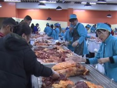 Хүчит шонхор зах үхрийн цул мах 16-21 мянган төгрөгөөр худалдаж байна