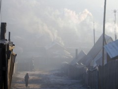 Өчигдөр Налайх дүүрэг орчмоор хүхэрлэг хийн агууламж агаарын чанарын стандартаас 4.2 дахин их гарчээ