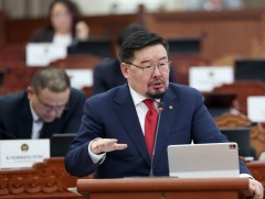 “Амьжиргааны өртөг” сэдвээр мэтгэлцээн өрнүүллээ 