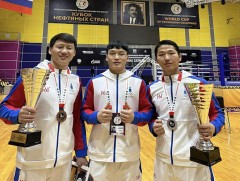 Боксын нефтьтэй орнуудын дэлхийн цомоос мөнгө, хүрэл медаль хүртлээ