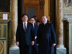 Монгол Улсын Ерөнхийлөгч Ватиканы Апостолын архив, номын санд зочиллоо