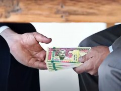 Нэр бүхий гаалийн байцаагчид 13.5 тэрбум төгрөг завшсан байж болзошгүй үйлдлийг шалгаж байна