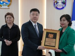 “Шар дарцаг” аяны шилдгүүдийг шагнаж, урамшууллаа