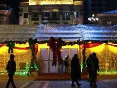 Төв талбайд “Крисмасс маркет” ажиллаж эхэллээ