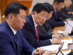 ЗГ: Гашуунсухайт боомтын авто тээврийн зохион байгуулалтыг сайжруулж, нүүрсний экспортыг нэмэгдүүлнэ