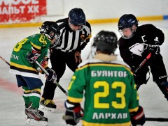 Өсвөрийн хоккейчдын U-10, U-12 насны ангиллын УАШТ өнөөдөр эхэллээ