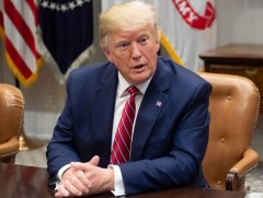 Д.Трамп Ираныг цөмийн тохиролцоонд хүрэхгүй бол илүү хүчтэй цохилт өгнө гэж анхааруулав