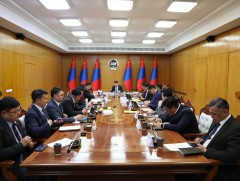 Үндэсний их баяр наадмыг зохион байгуулах салбар хорооны төлөвлөгөөтэй танилцаж холбогдох үүрэг чи..