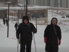 Иргэд амралтын өдрөөр ууланд алхаж, эрүүл мэнддээ анхаарч байна