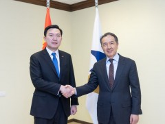 УИХ-ын дарга Н.Учрал Евразийн эдийн засгийн комиссын Сайд нарын зөвлөлийн дарга Б.А.Сагинтаевтай у..