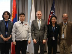 Хотын дарга Х.Нямбаатар АНУ-ын Мянганы сорилтын корпорацын төлөөлөгчидтэй уулзлаа