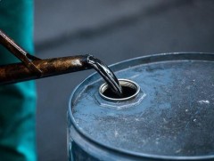 Улс орнууд стратегийн нөөцөө гаргаж, АНУ Оросын хоригийг сулруулсан ч нефтийн үнэ буураагүй байна